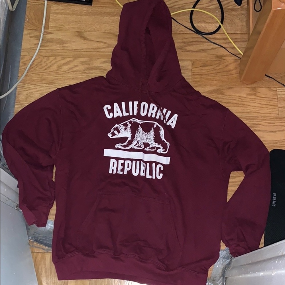 Banana republic maroon color hoodie